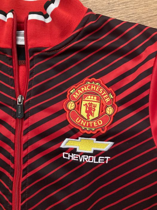Намалено!!!Manchester United Nike -горнище.