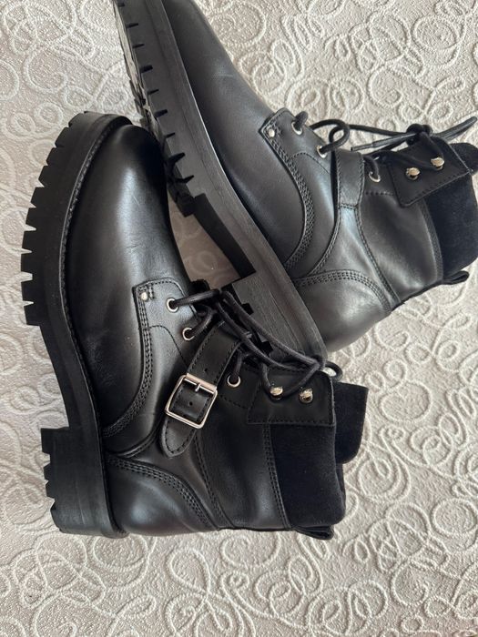 All Saints боти нови