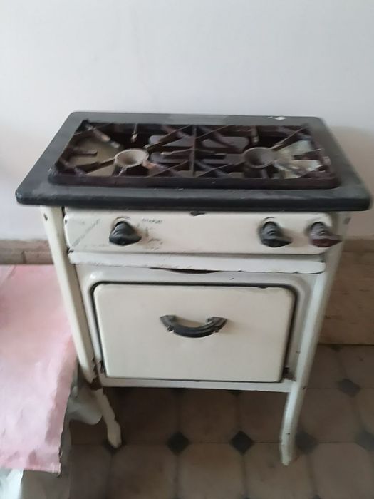 Продаю плиту рабочую за 350000 сум