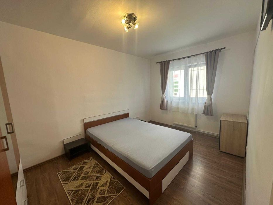 Inchiriem apartament 3 camere - 2 bai - Mihai viteazu