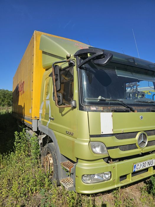 Vând Mercedes atego 1222