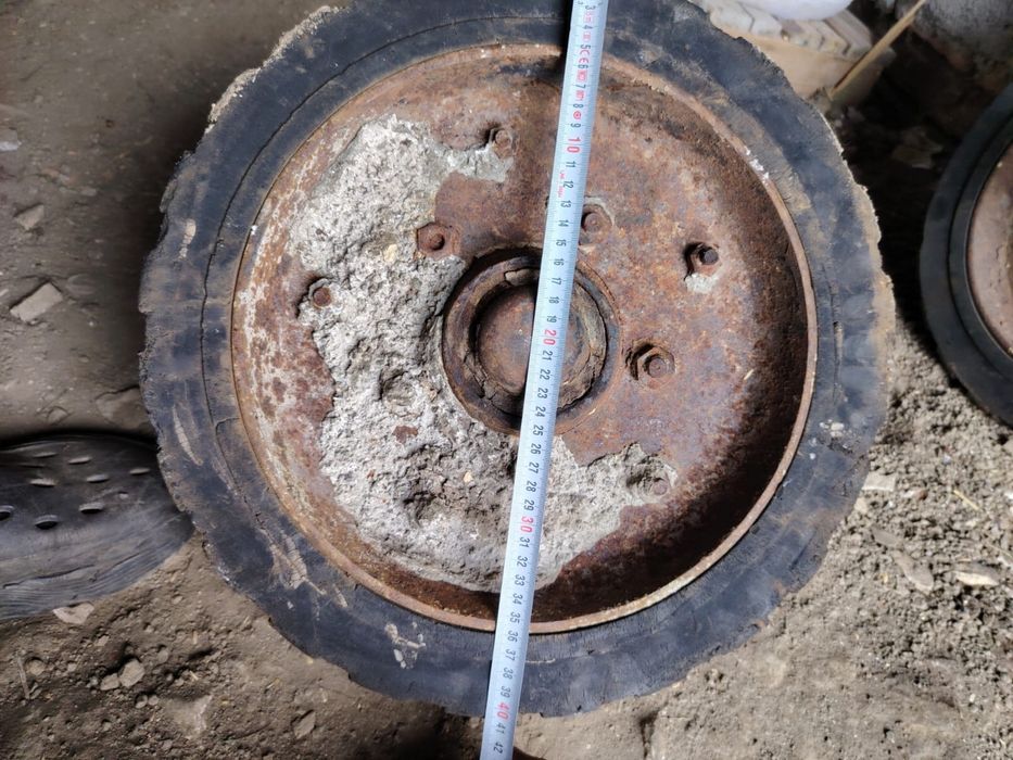 Roti remorca auto/motocultor