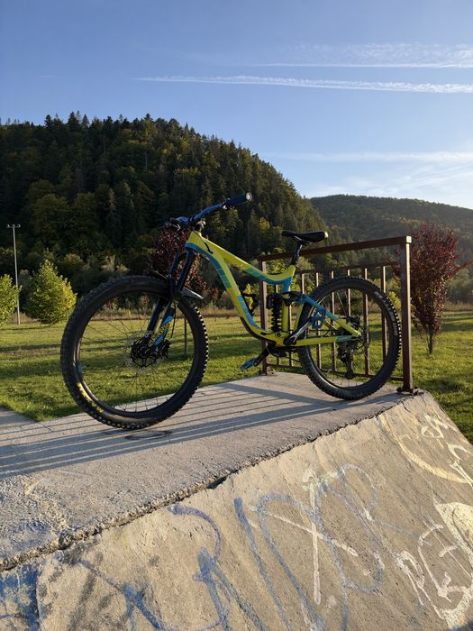 Giant reign full suspension enduro