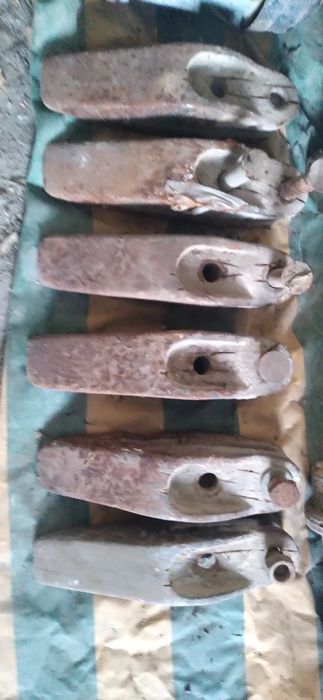 Погрусчик запчастлари сотилади