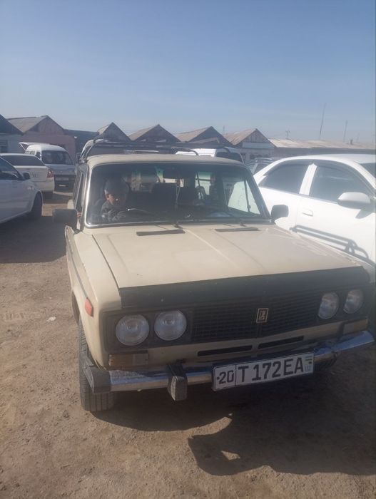 Moshina yaxshi xolatda 4 ta balon yangi. Karobka mostda ovoz yoq yuris