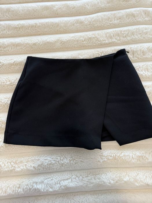 Zara пола s размер два пъти използвано