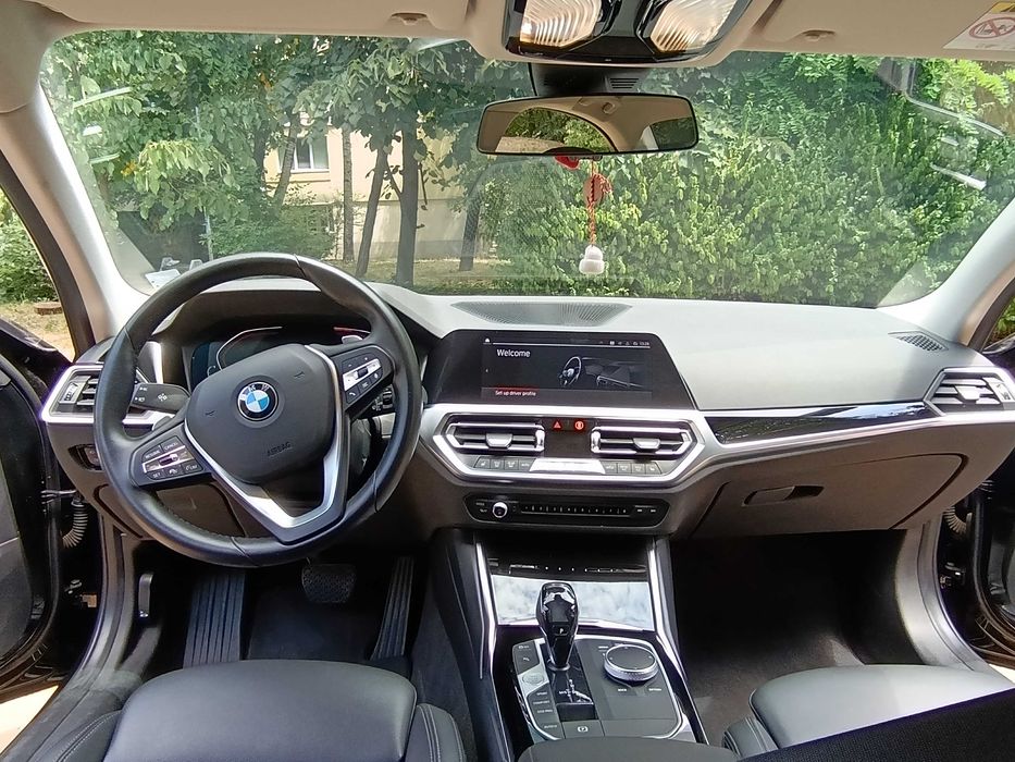 Продавам BMW 330D xDrive