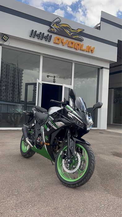 Yamaha R3 replica 250 cc incektor