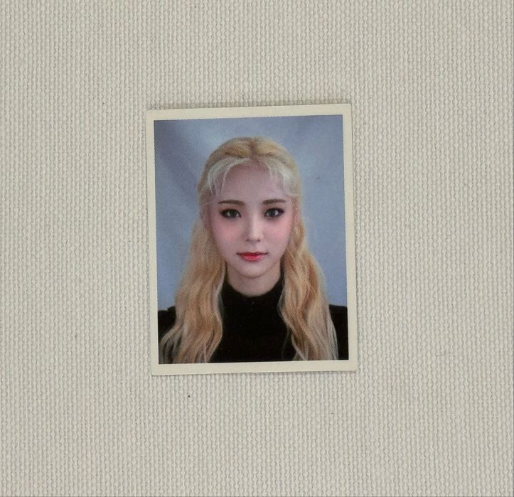 KPOP LOONA + Momoland фотокартички