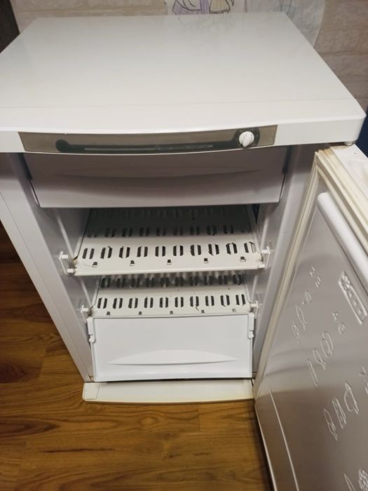 Продам Морозильник в отличном состоянии