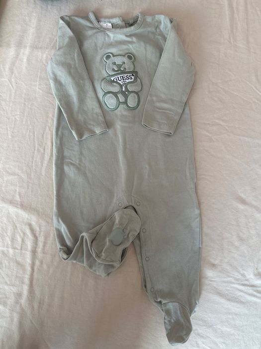 Бебешки ромпър Guess