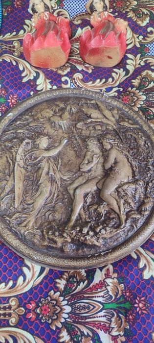 Барельефы и фигурки из гипса продам