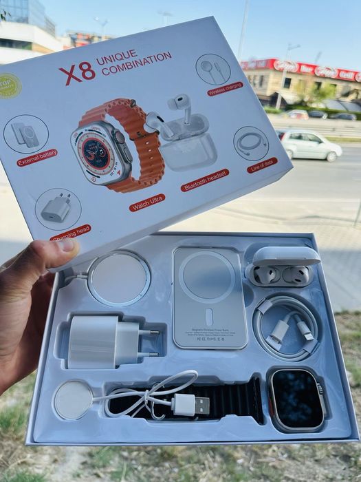 Комплект 8в1 Smartwatch,безжични слушалки,зарядно,кабел,външна батерия