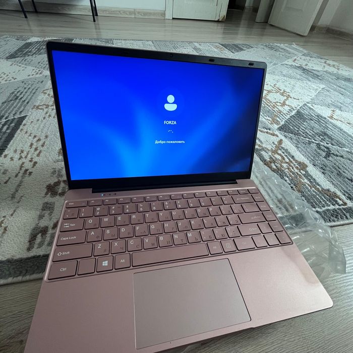 HYDRA HOME H14 (12 ГБ RAM / 256 ГБ SSD / 14”) — как новый!
