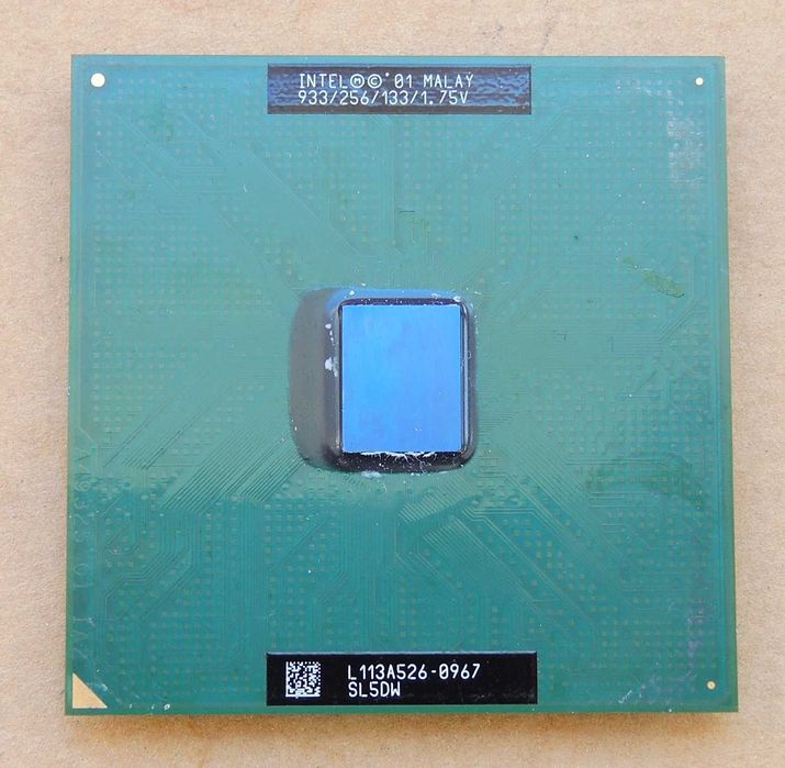Intel Pentium III 933 Coppermine SL5DW Socket 370 Testat