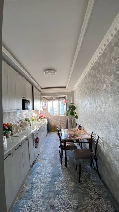 Продается 3 комнатная квартира на Себзаре ор метро Гафура Гуляма