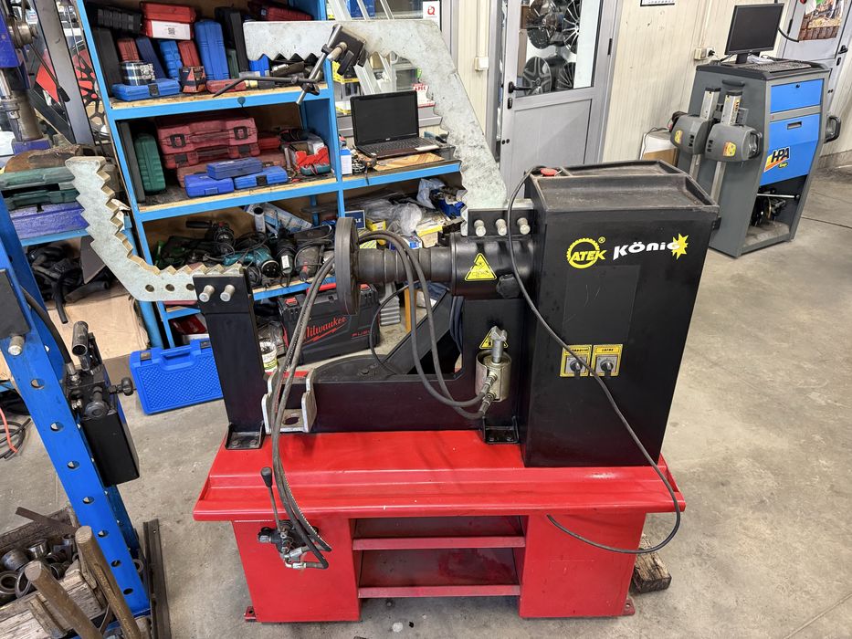 Машина за Изправяне  на Джанти ATEK