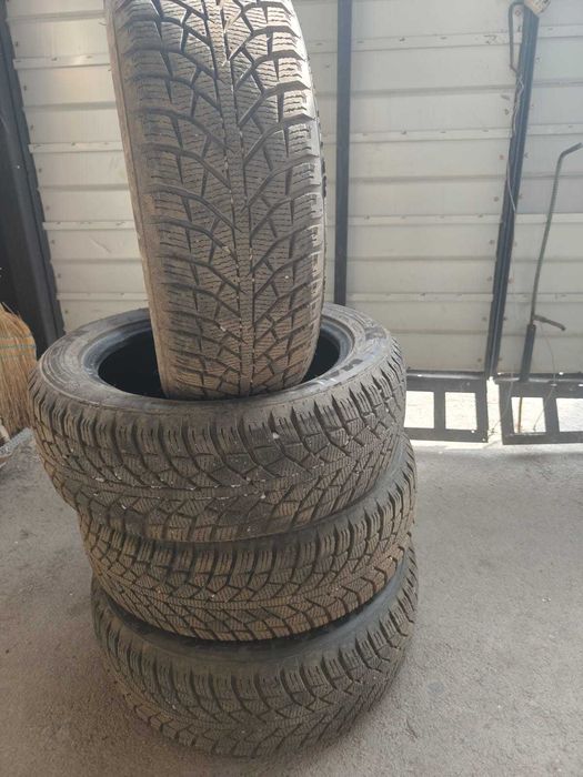 продам зимние шины 215=55=17 б.у