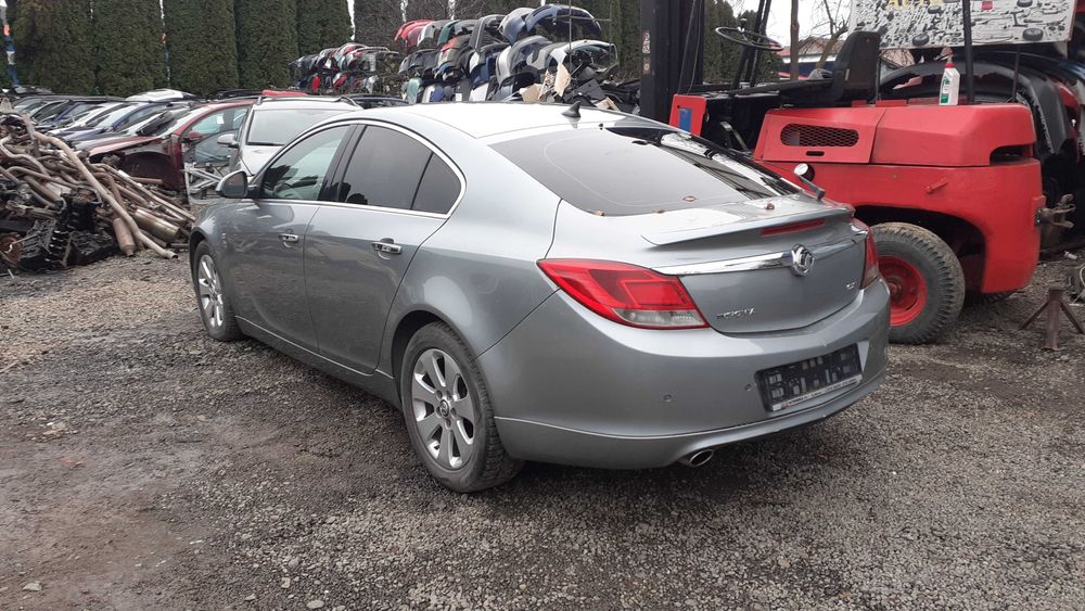 Dezmembrez Piese Opel Insignia 2.0 4x4 Din 2010
