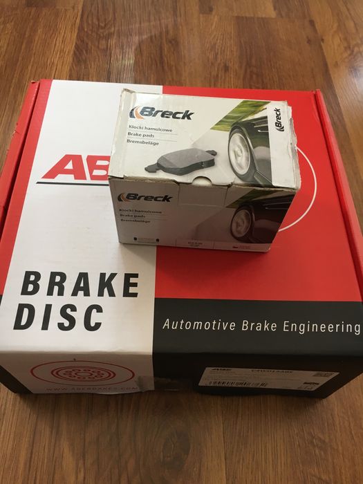 Дискове и накладки за VW golf 5