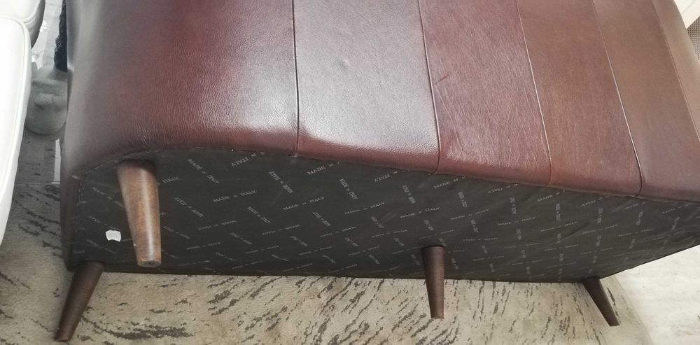 Италиански кожен диван