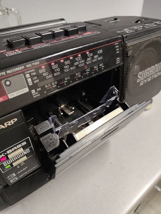 Радиокасетофон Sharp WQ-T352H