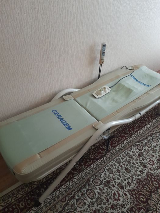 Кушетка CERAGEM.