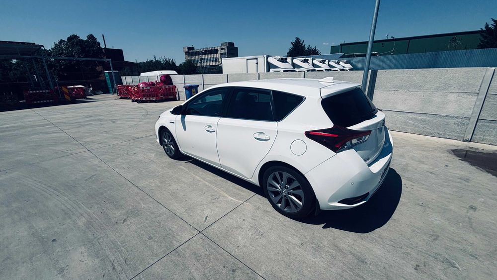 TOYOTA Auris 2016 — imagine 2