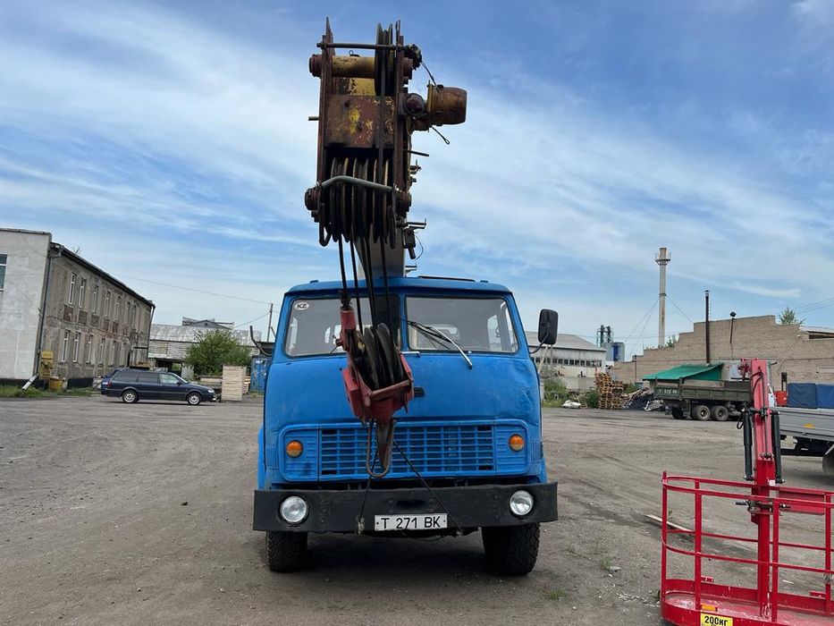 Продам автокран МАЗ