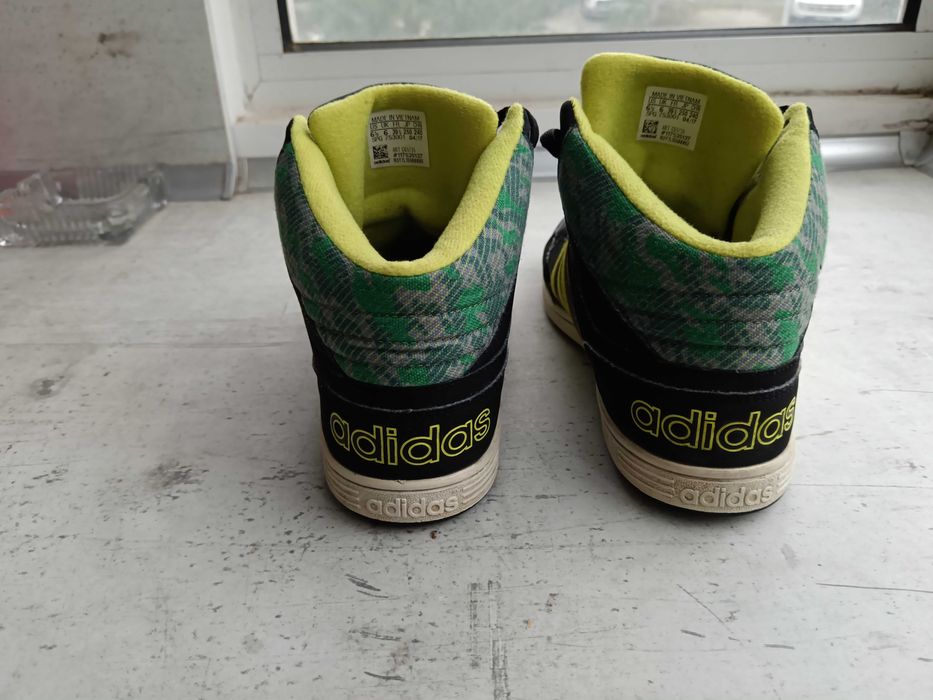 Кожени кецове Адидас 39 1/3