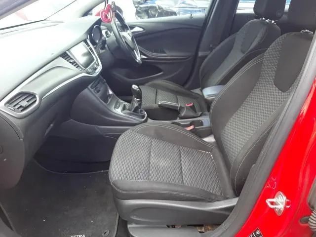 Dezmembrez Opel Astra K 1.6 cdti