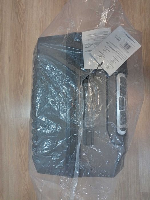 Елегантен Куфар Wings 28"
