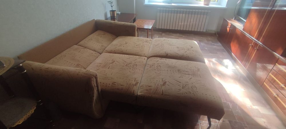 Продам мебель тройку б/у