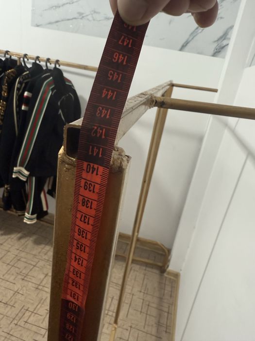 Вешалка для магазина