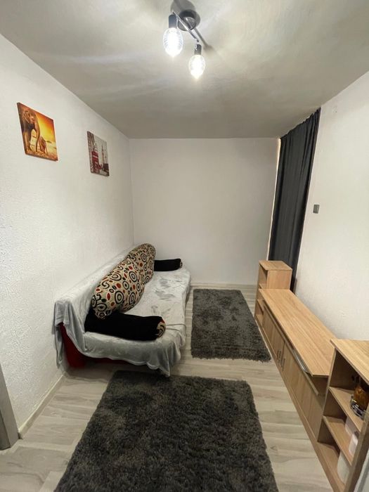 Apartament de vanzare , Zona valea Roșie !