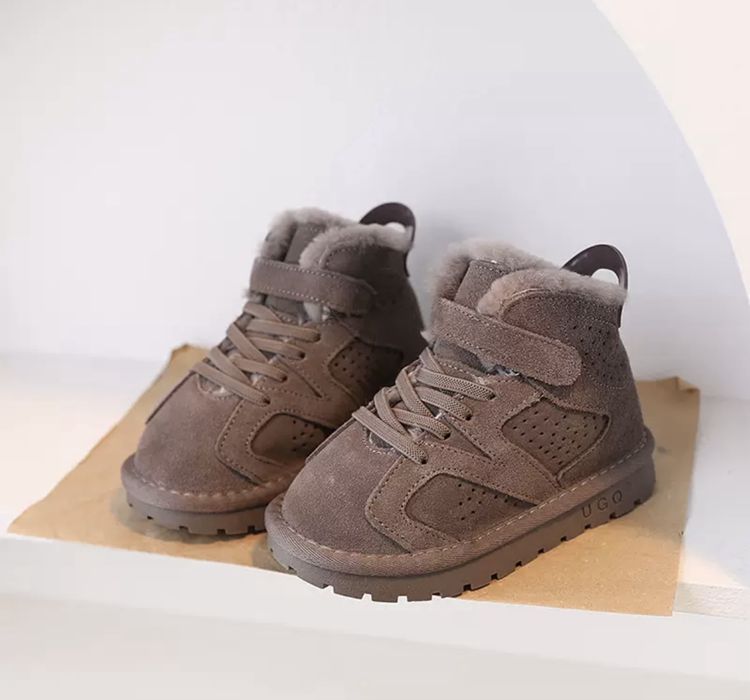 Продам угги детские