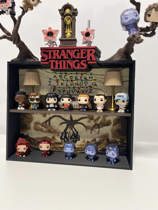 Suport etajera stand figurine stranger things kinder will