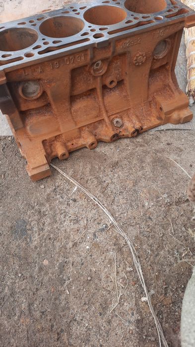 Блок цилиндров на Рено Логан