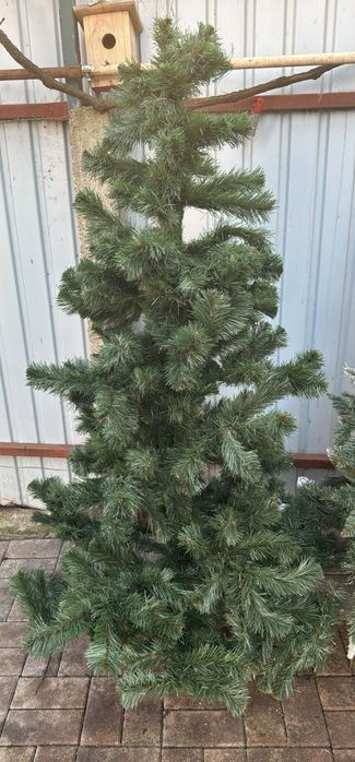 Vând 2 brazi artificiali