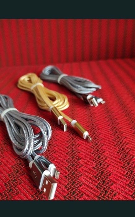 Cablu date, încărcare Iphone, protejate la exterior cu fir textil, noi nouțe.