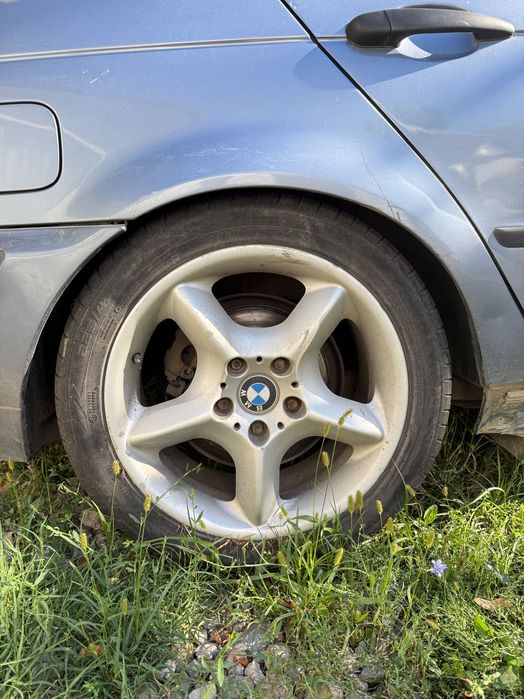 BMW 320d на части, 136 конски сили.