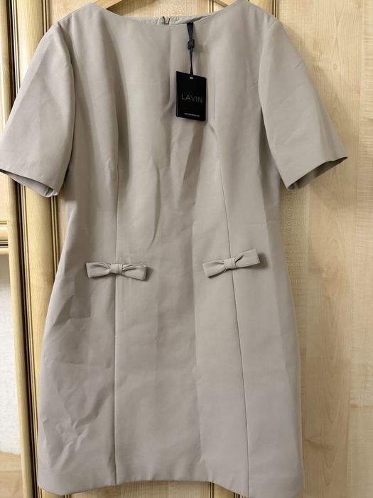 Продам новое платье.