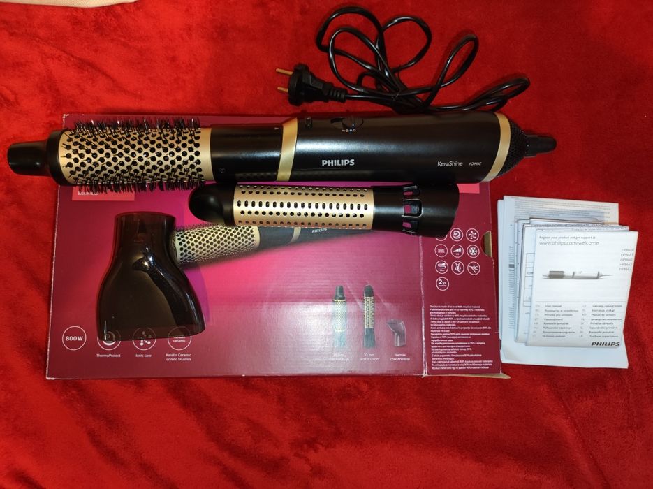 Perie cu aer cald Philips Essential