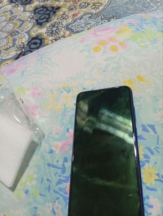 Redmi not 7 ozim iwlatib yurgan telfon