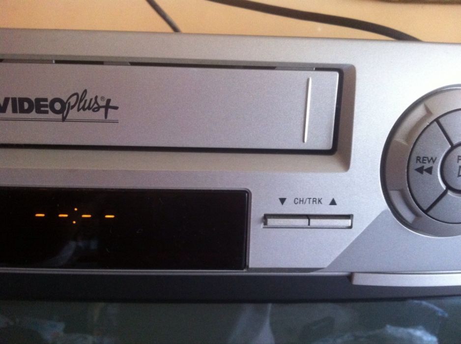 video recorder schneider cu telecomanda -nou