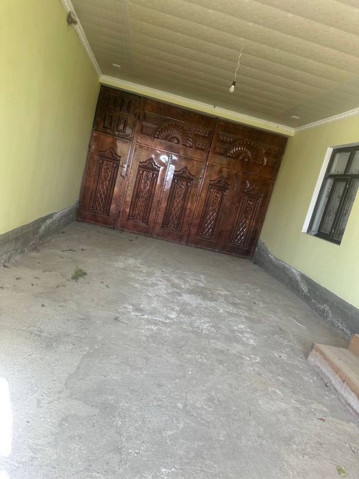 Uy sotiladi 2-etaj 8-sotix