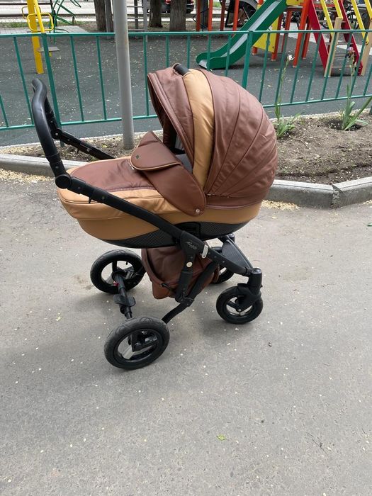 Продам коляску adamex 2 в 1