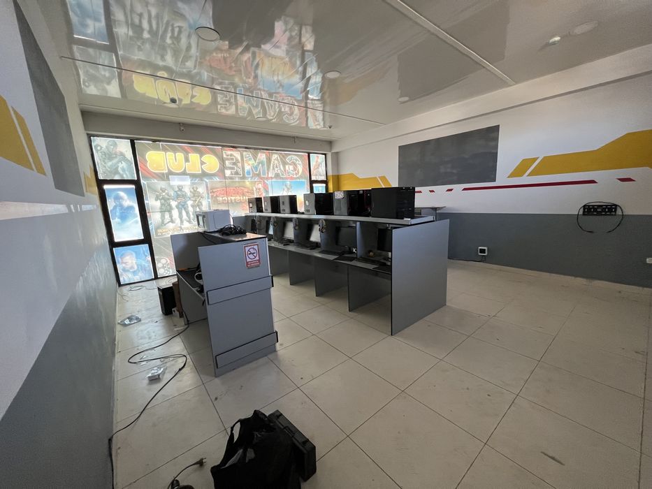 Kopyuter xona game club sotiladi 1 ta koplekti