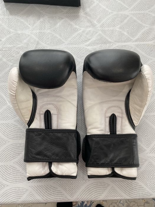 Боксерские перчатки 9Round  б/у подростковые, 12oz