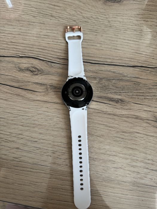 Продам Смарт-часы Samsung Galaxy Watch 5